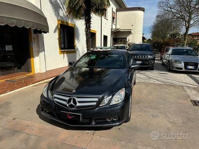 Usata Mercedes E250 Avantgarde 204 CV (150 kW) 2012 Grigio Coupé