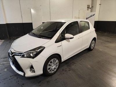 Usata Toyota Yaris Hybrid Business Edition 101 CV (74 kW) 2017 Bianco Utilitaria