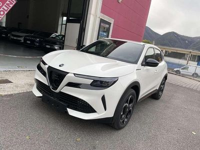Nuova Alfa Romeo Junior Edizione Speciale 136 CV (100 kW) 2025 Bianco SUV