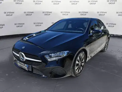 Usata Mercedes A180 Executive 136 CV (100 kW) 2025 Nero cosmo Utilitaria