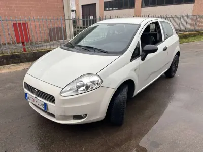 Occasion Fiat Grande Punto 77 ch (56 kW) 2010 Other Citadine