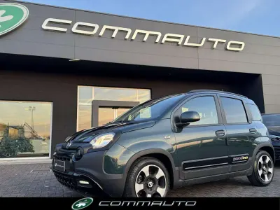 Usata Fiat Panda Cross Cross 69 CV (50 kW) 2025 Verde Utilitaria