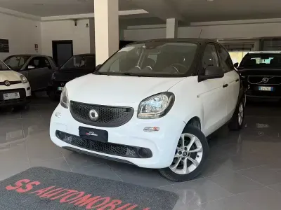 Usata Smart ForFour 90 CV (66 kW) 2018 Bianco Utilitaria