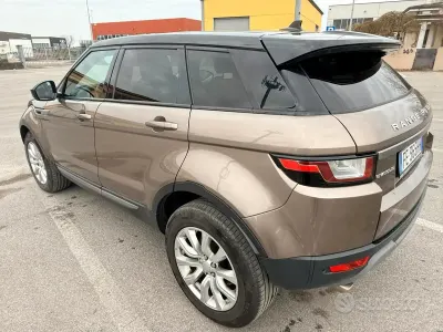 Usata Land Rover Range Rover evoque Pure 180 CV (132 kW) 2016 Marrone Station wagon