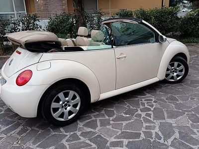 Usata VW New Beetle 105 CV (77 kW) 2004 Utilitaria