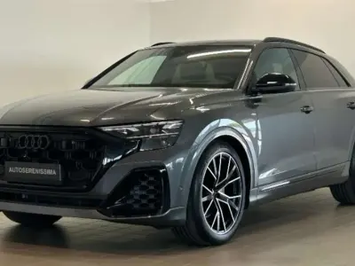 Usata Audi Q8 286 CV (210 kW) 2025 Grigio SUV