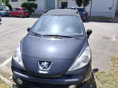 Usata Peugeot 207 70 CV (51 kW) 2009 Nero Station wagon