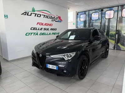 Usata Alfa Romeo Stelvio Veloce 209 CV (153 kW) 2020 Nero SUV