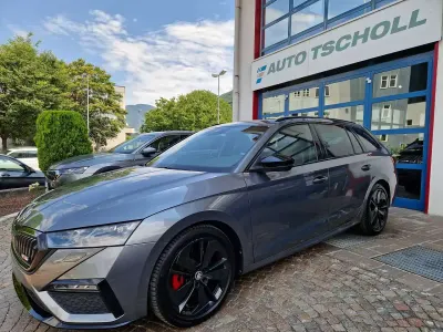 Usata Skoda Octavia RS 200 CV (147 kW) 2023 Graphitegrau metallic Station wagon