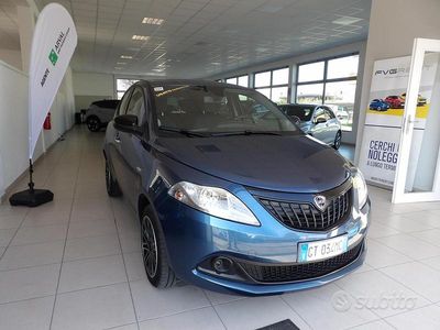 Usata Lancia Ypsilon S 70 CV (51 kW) 2024 Blu/azzurro Utilitaria