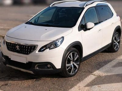 Usata Peugeot 2008 Allure 120 CV (88 kW) 2017 Bianco SUV