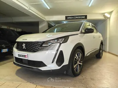 Usata Peugeot 3008 Allure 131 CV (96 kW) 2023 Bianco SUV