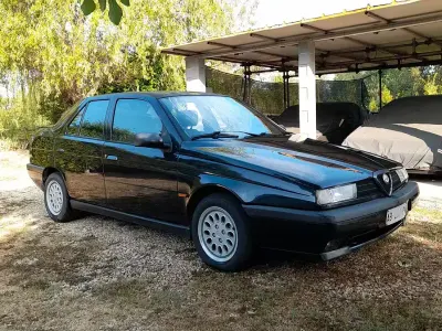 Usata Alfa Romeo 155 116 CV (85 kW) 1994 Nero Berlina