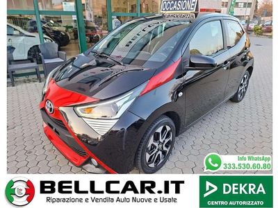 Usata Toyota Aygo Business Edition 72 CV (52 kW) 2018 Nero Utilitaria