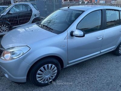 Usata Dacia Sandero 75 CV (55 kW) 2008 Utilitaria