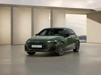 Nuova Audi S3 Sport 333 CV (244 kW) 2026 Verde distretto metallizzato Berlina