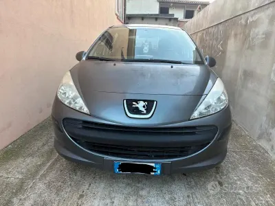 Usata Peugeot 207 70 CV (51 kW) 2009 Grigio Berlina