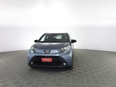 Usata Toyota Aygo X Trend 72 CV (52 kW) 2025 Persian salt/black SUV