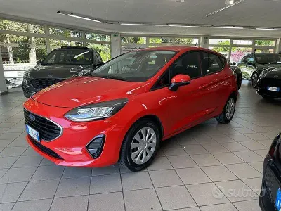 Usata Ford Fiesta 75 CV (55 kW) 2022 Rosso Utilitaria