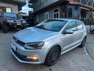 Usata VW Polo Trendline 75 CV (55 kW) 2014 Grigio Berlina
