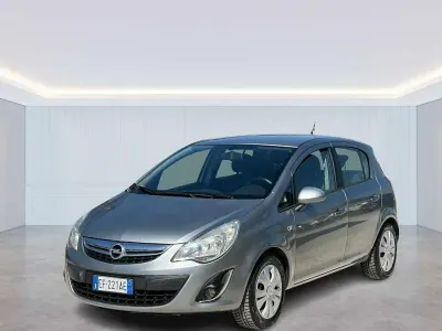 Usata Opel Corsa 75 CV (55 kW) 2011 Grigio Utilitaria