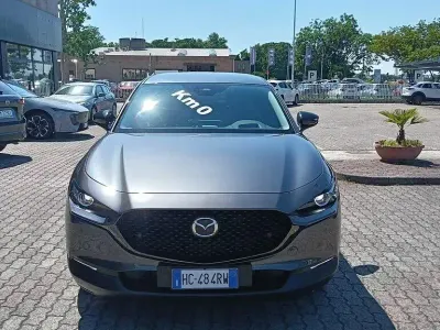 Nuova Mazda CX-30 140 CV (102 kW) 2026 Machine grey SUV