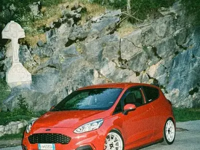 Usata Ford Fiesta ST-Line 86 CV (63 kW) 2019 Rosso Utilitaria