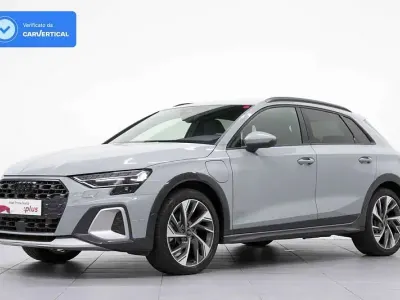 Usata Audi A3 Sportback Ambiente 204 CV (150 kW) 2025 Grigio Utilitaria