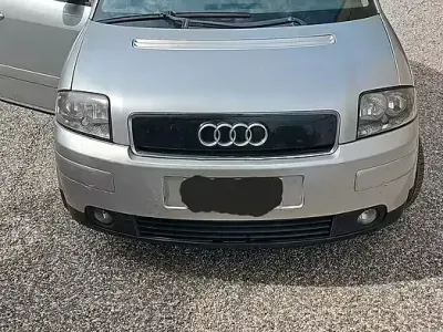 Usata Audi A2 75 CV (55 kW) 2004 Grigio Utilitaria