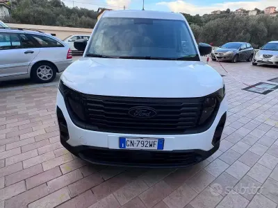 Usata Ford Transit Trend 101 CV (74 kW) 2024 Bianco Furgone