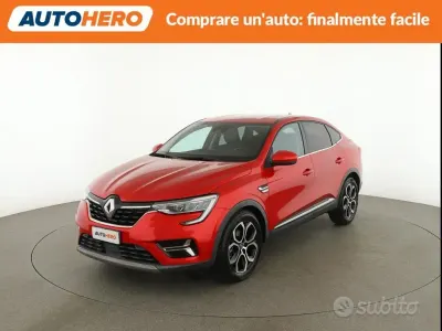 Usata Renault Arkana 94 CV (69 kW) 2022 Rosso SUV