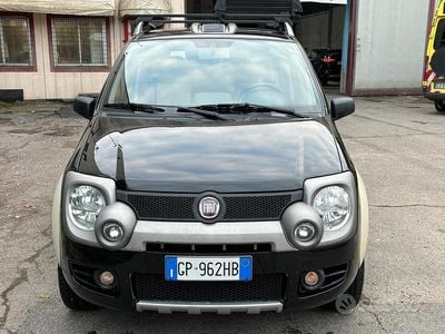 Usado Fiat Panda Cross Cross 69 CV (50 kW) 2007 Negro Utilitario