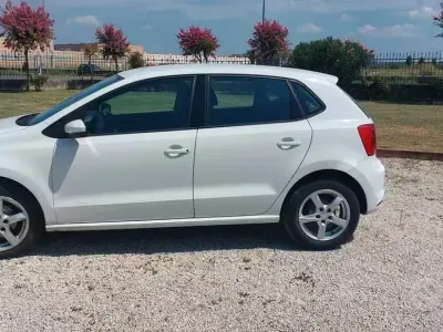 Usata VW Polo 75 CV (55 kW) 2015 Bianco Berlina