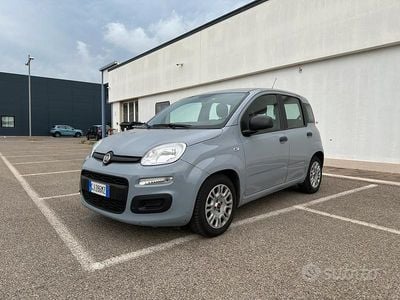 Usata Fiat Panda 70 CV (51 kW) 2022 Grigio Utilitaria