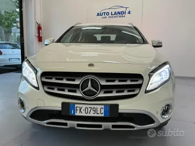 Usata Mercedes GLA200 Premium 136 CV (100 kW) 2017 Bianco SUV
