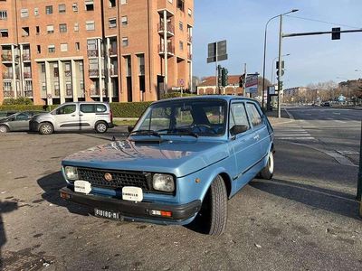 Käytetty Fiat 127 45 HP (33 kW) 1980 Sininen Sedan