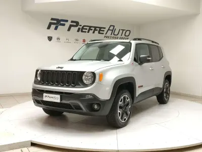 Usata Jeep Renegade 170 CV (125 kW) 2015 Argento SUV