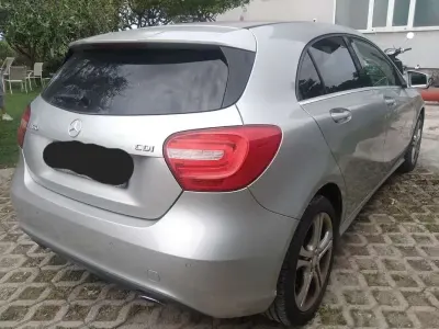 Usata Mercedes A180 109 CV (80 kW) 2013 Berlina