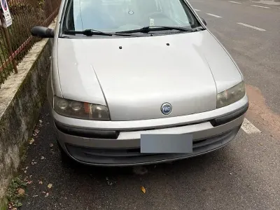 Usata Fiat Punto 60 CV (44 kW) 2002 Utilitaria