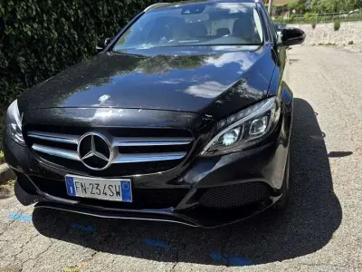 Begagnad Mercedes C200