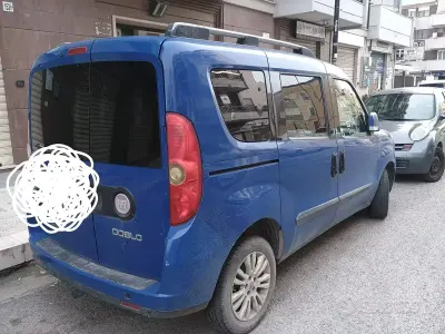 Usata Fiat Doblò 2010 Bluazzurro Monovolume