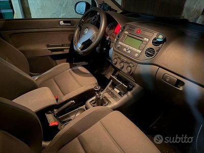 Usado VW Golf V 2007 Negro Berlina