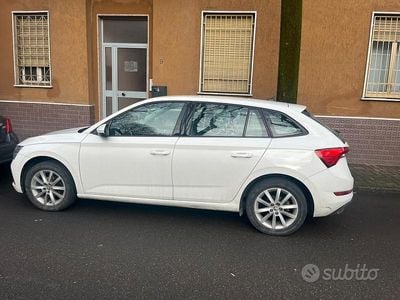 Usata Skoda Scala 75 CV (55 kW) 2019 Bianco Utilitaria