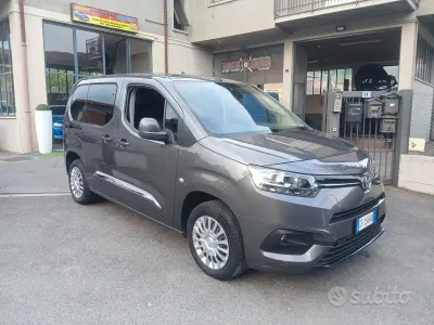 Gebraucht Toyota Proace Verso City 101 PS (74 kW) 2021 Grau Kombi