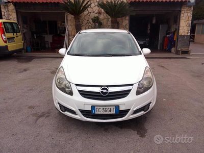 Occasion Opel Corsa Enjoy 90 ch (66 kW) 2010 Blanc Citadine