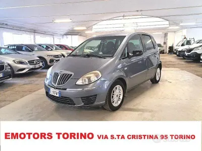 Usata Lancia Musa Gold 95 CV (69 kW) 2012 Grigio Monovolume