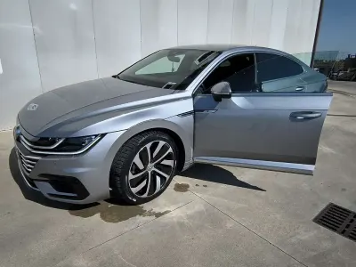Usata VW Arteon Sportline 190 CV (139 kW) 2018 Utilitaria