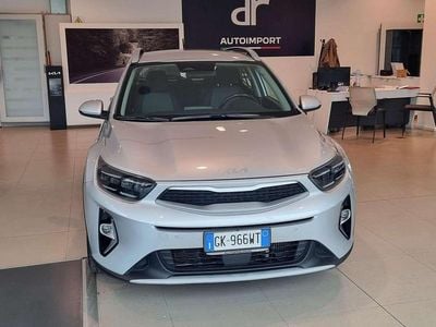 Usata Kia Stonic Urban 101 CV (74 kW) 2022 Sparkling silver SUV