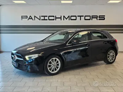 Usata Mercedes A180 116 CV (85 kW) 2019 Nero Berlina
