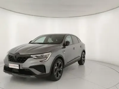 Usata Renault Arkana Engineered 145 CV (106 kW) 2023 Grigio SUV